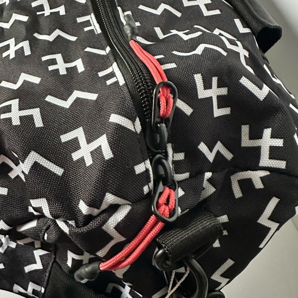 Not Dead Yet or HVlll Rune Black and White Duffel Bag NWT - Picture 7 of 16